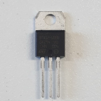 Triac 600 volt - BTA12-600BW