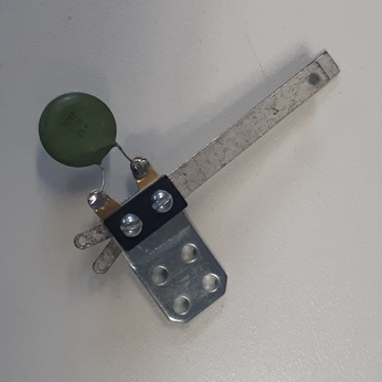 Leaf Switch - flipper cabinet GTB single contact left with bracket - 28961+